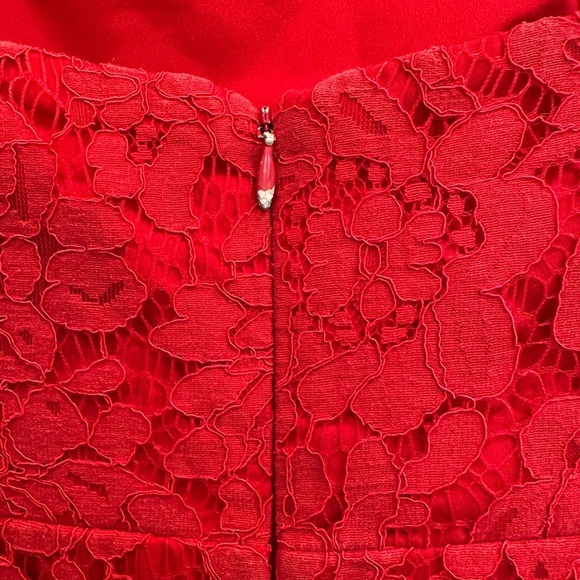 Fame and Partners The Max Midi Dress in Red Lace Sheath Chic Cocktail Size 8 Med - Picture 10 of 16
